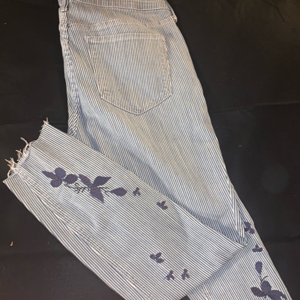 Old Navy Rockstar frayed hem jeans